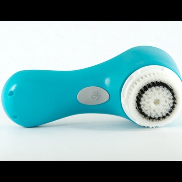 Clarisonic mia! Make an offer.