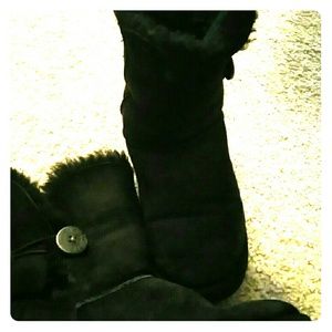 Bailey single button uggs
