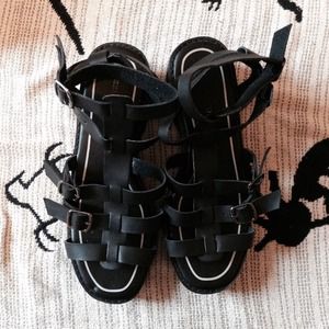 Deena & Ozzy Strappy Platform Sandals