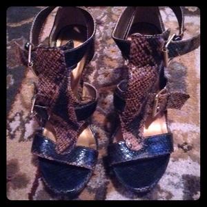 Emerald green & tan snake skin heels