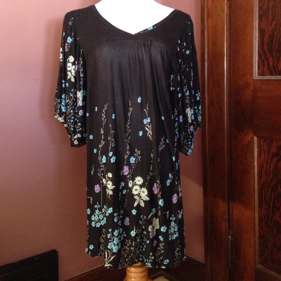 🚫SOLD🚫Free People Dark Blue Floral Dress/Tunic