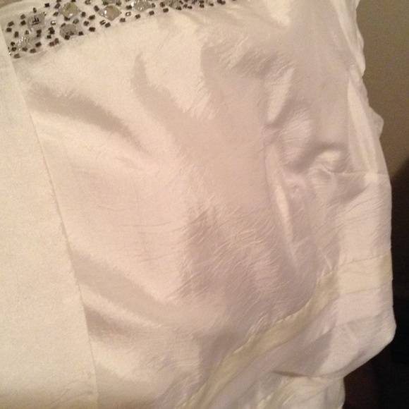 Dress - Picture 4 of 4