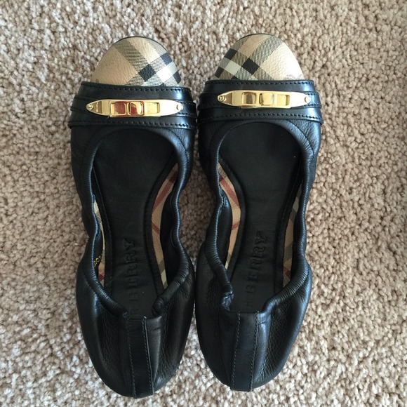 100% authentic #Burberry# Flats