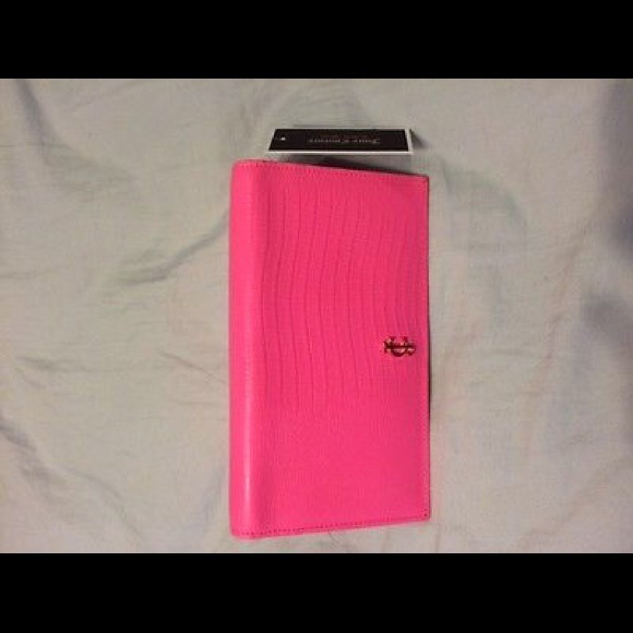 100 % authentic juicy couture