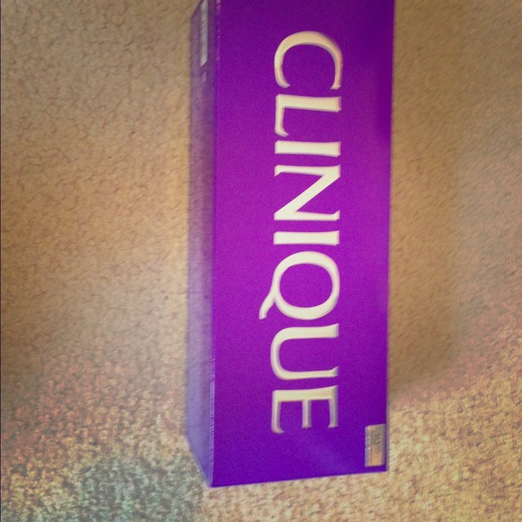 Clinique Party Pretty limited edition pack