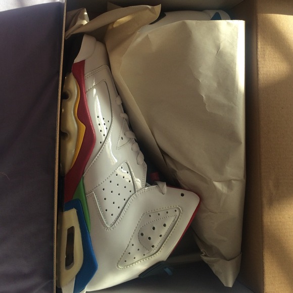 These are brand new never worn i have two pairs