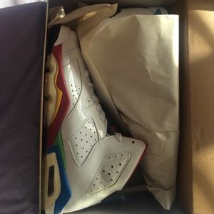 These are brand new never worn i have two pairs