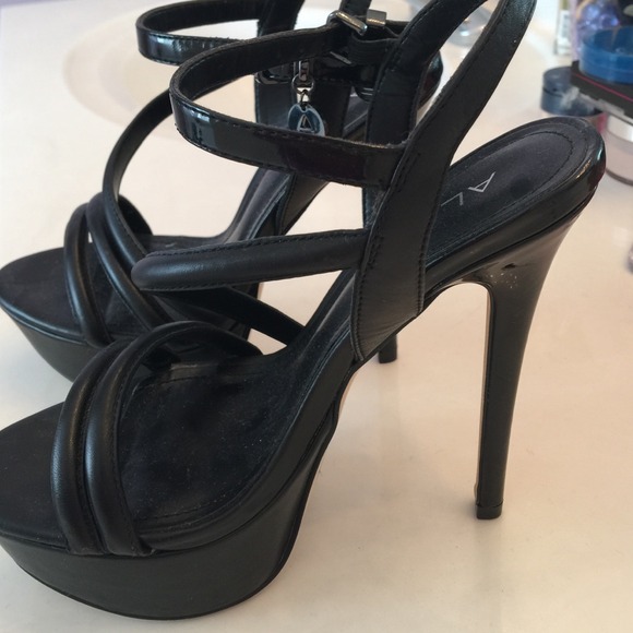 Nice but I wore them once! - Picture 2 of 3