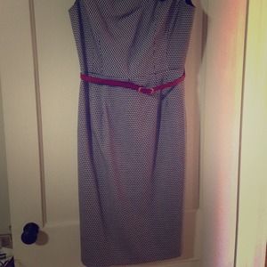 Belted dress. Size 8. Black and white