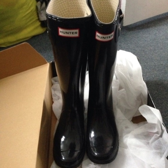 Hunter glossy black rain boots