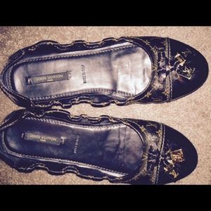 Louis Vuitton ballet flats   ( authentic)