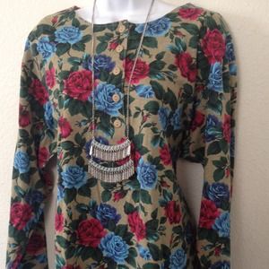 Vintage shabby chic roses Henley pullover sweater
