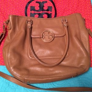 Brown leather Tory bag