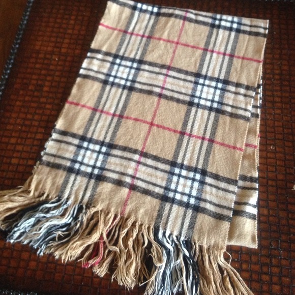 Plaid scarf