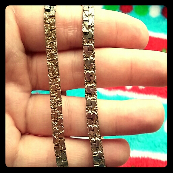 Two beautiful 14k gold bracelets