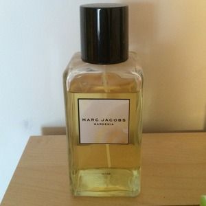 Marc Jacobs gardenia eau de toilette