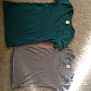 RESERVED Victoria Secret V-neck bundle