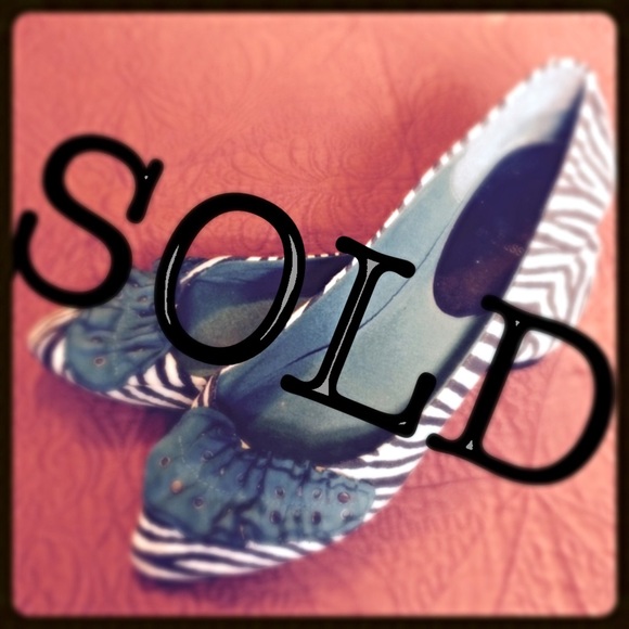 Guess Zebra Flats with Ruffle