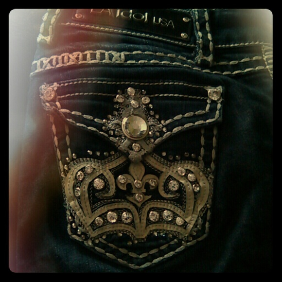 Cute jeans!