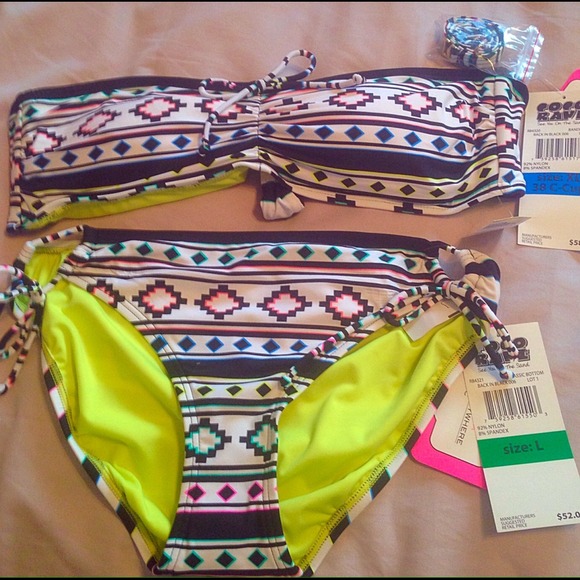 SALE !! 🎀Multi Colored Tribal Bikini Set ⚓️☀️🌊 - Picture 2 of 4