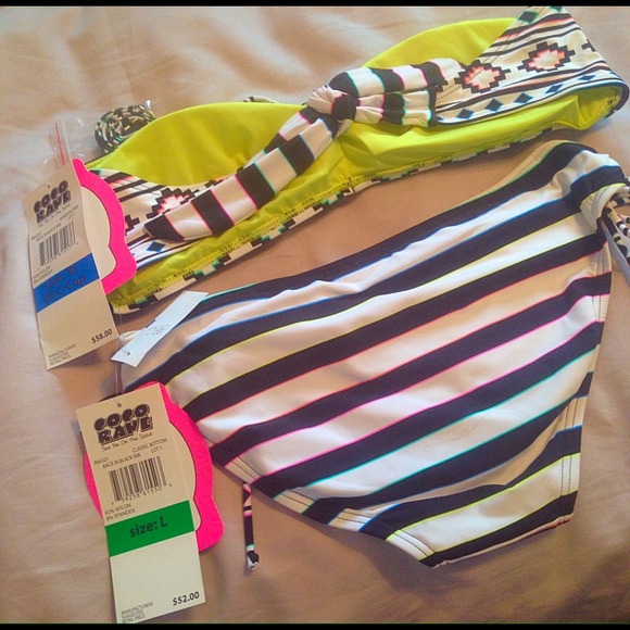 SALE !! 🎀Multi Colored Tribal Bikini Set ⚓️☀️🌊 - Picture 3 of 4