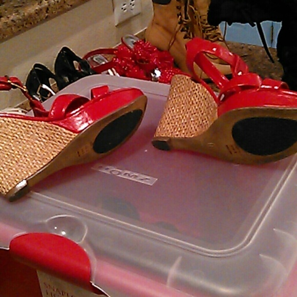 Red wedges - Picture 4 of 4