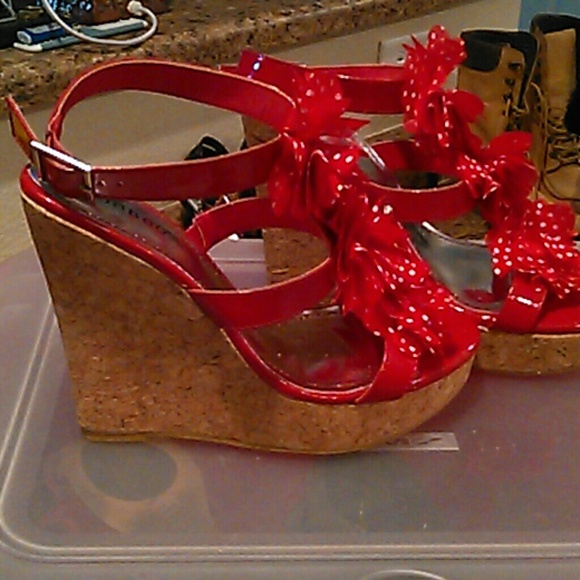 Beautiful - Picture 3 of 4