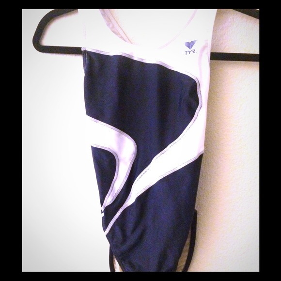 TYR swimsuit! Only worn once!