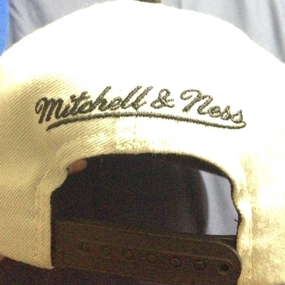 🚫SOLD...Bulls SnapBack - Picture 3 of 4