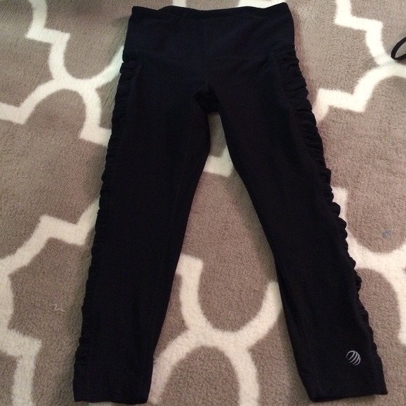 Super Girly Spandex Workout Capris