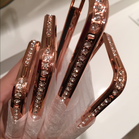 Rose gold iPhone 5/5s case