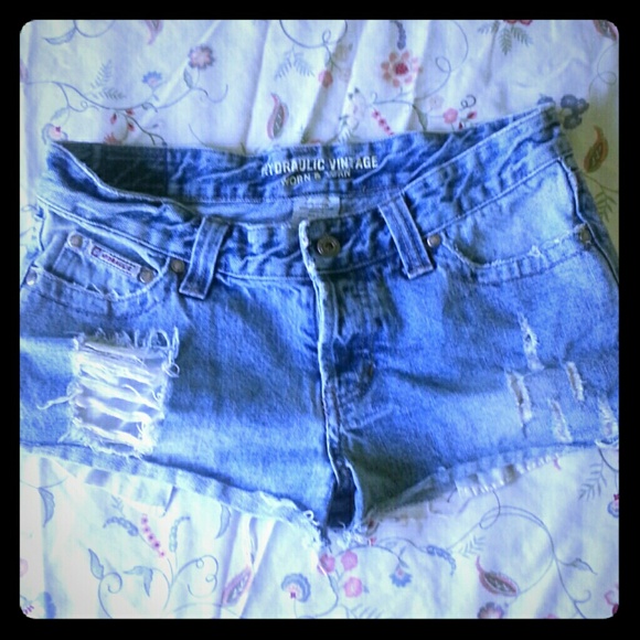 Hydraulic vintage worn & torn daisy dukes