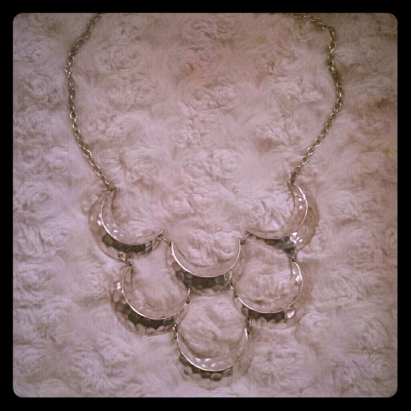 Statement necklace