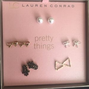 LC Lauren Conrad Earrings Set