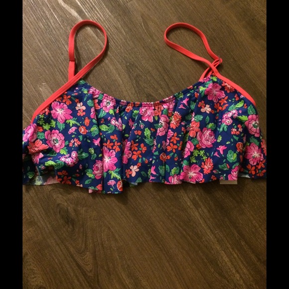 A&F Floral Ruffle Bikini! Only worn ONCE!