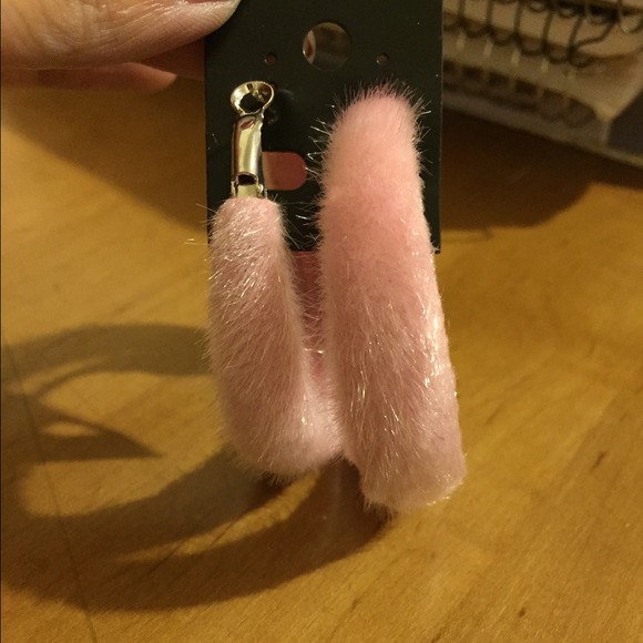 💜Pink ear rings