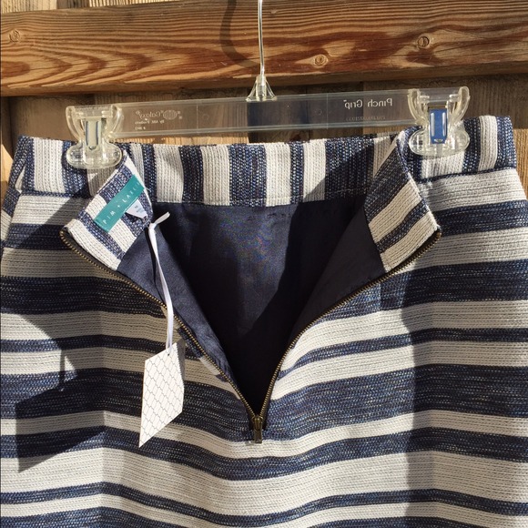 NWT Pim & Larkin Blue/White Striped Mini Skirt - Picture 4 of 4