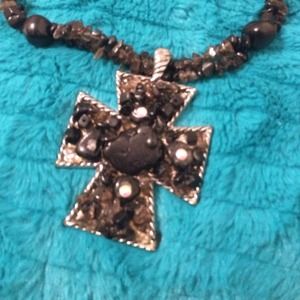 Guady cross necklace