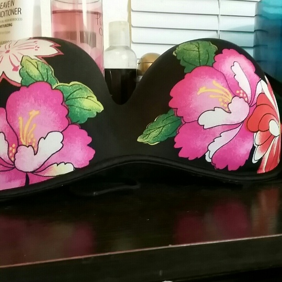 Victoria's Secret balconet