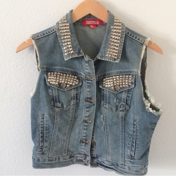 Last chance! Like New Versatile Studded Denim Vest