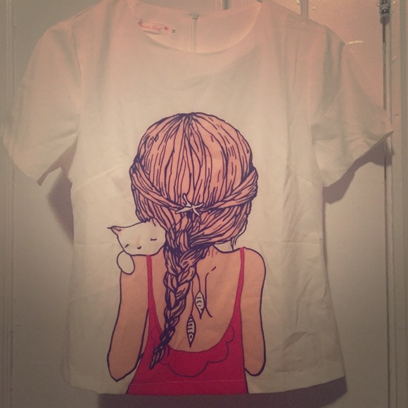 NWOT White graphic fashion top