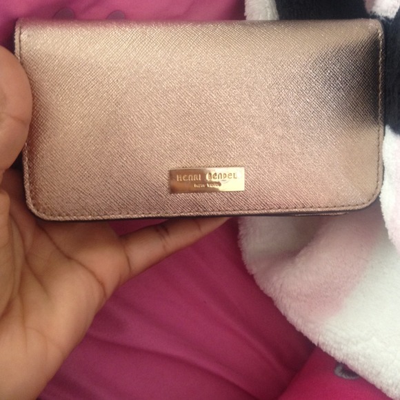 Henri bendel phone wallet