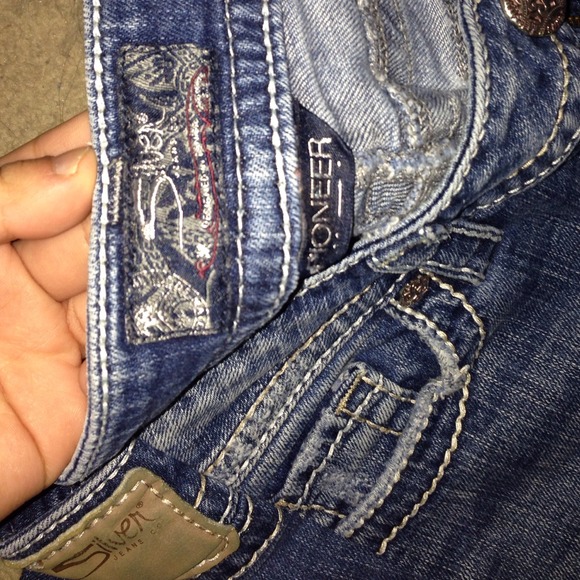 Jeans - Picture 2 of 4