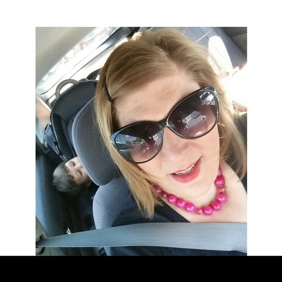 Meet the Posher - Picture 4 of 5