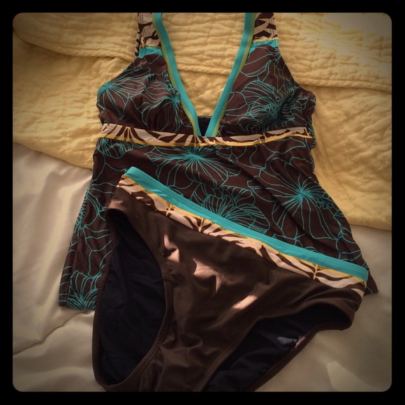 Bathing suit
