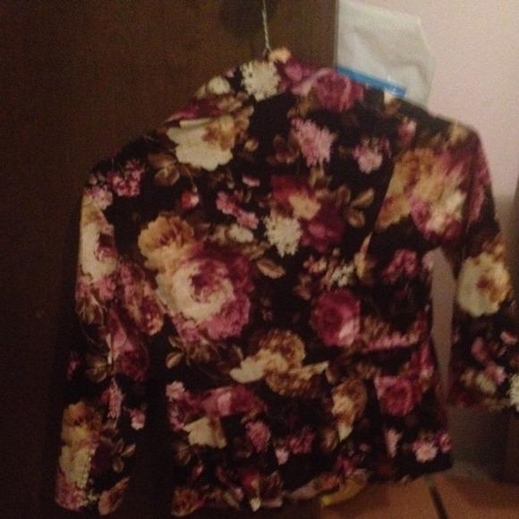 blazer - Picture 2 of 2