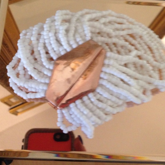 🌸Vince Camuto Bracelet, long Necklace & earrings - Picture 3 of 4