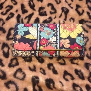 Vera bradley wallet