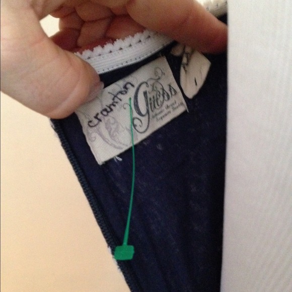 📌💝DONATED💝 Strapless Dress by Guess📌 - Picture 4 of 4