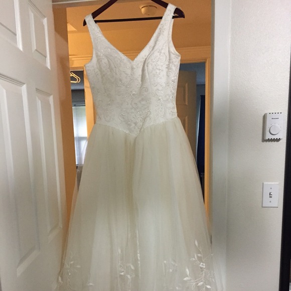 Wedding dress